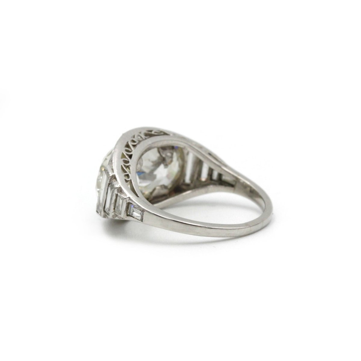 Bague Art - Déco en platine et diamants - Castafiore