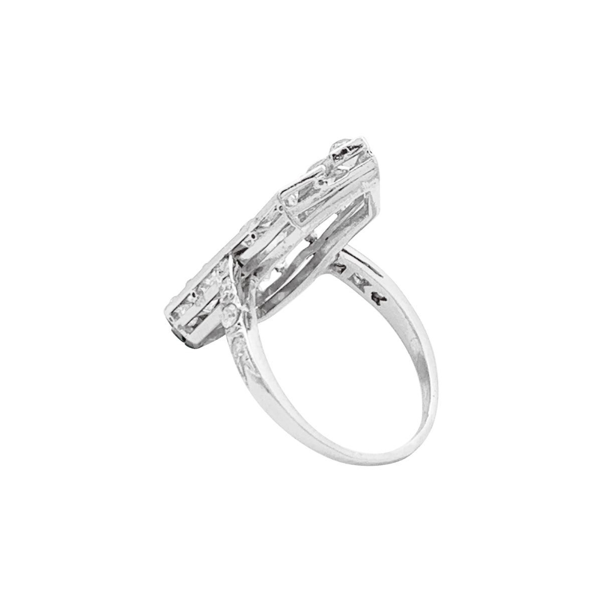 Bague Art Déco en platine et diamants - Castafiore