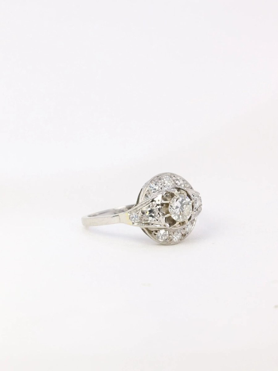 Bague Art - Déco en platine et diamants - Castafiore