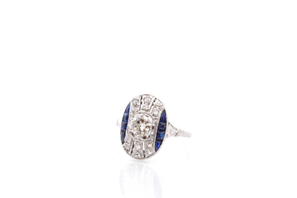 Bague art déco en platine et diamants saphirs - Castafiore