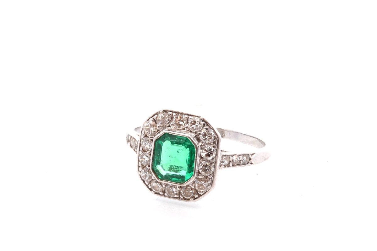 Bague art déco en platine et émeraude - Castafiore