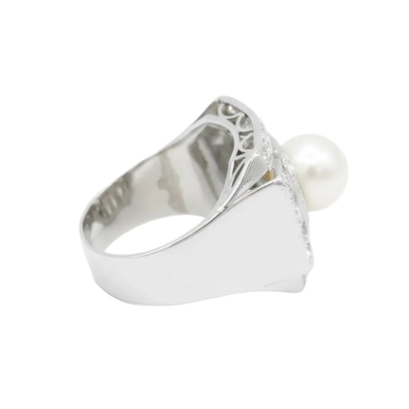 Bague Art Déco en platine, perle de Culture et diamants - Castafiore