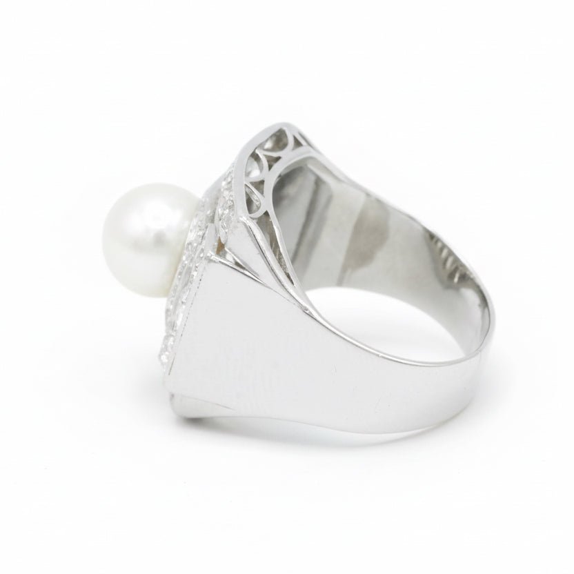 Bague Art Déco en platine, perle de Culture et diamants - Castafiore
