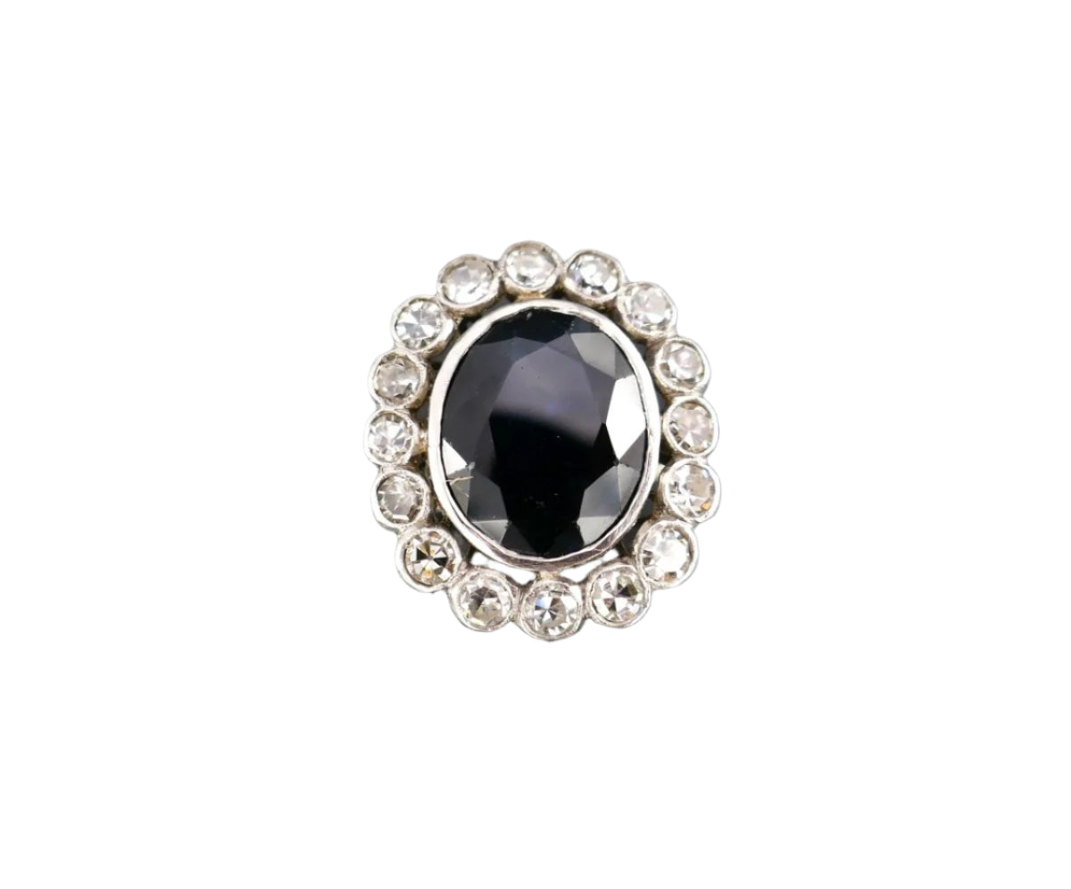 Bague Art Déco en platine saphir diamants. - Castafiore