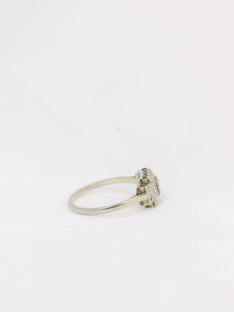 Bague Art Deco gradins or blanc platine diamants 0,15 ct - Castafiore