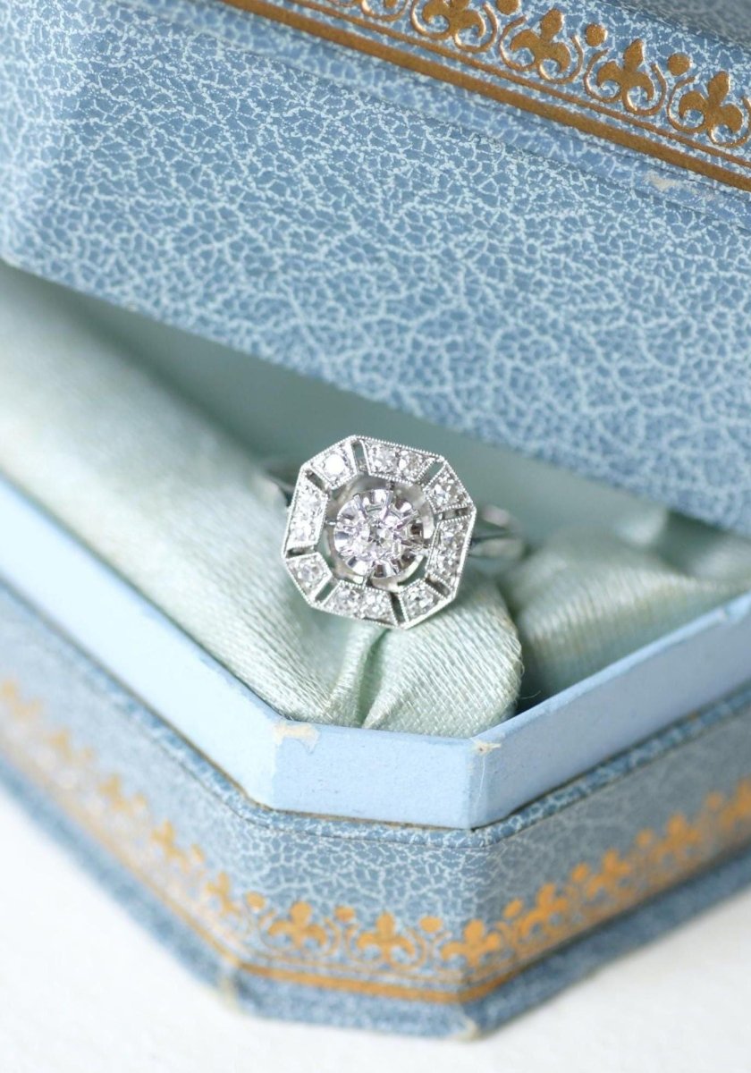 Bague Art Déco Octogonale Diamants 0,60 Ct - Castafiore
