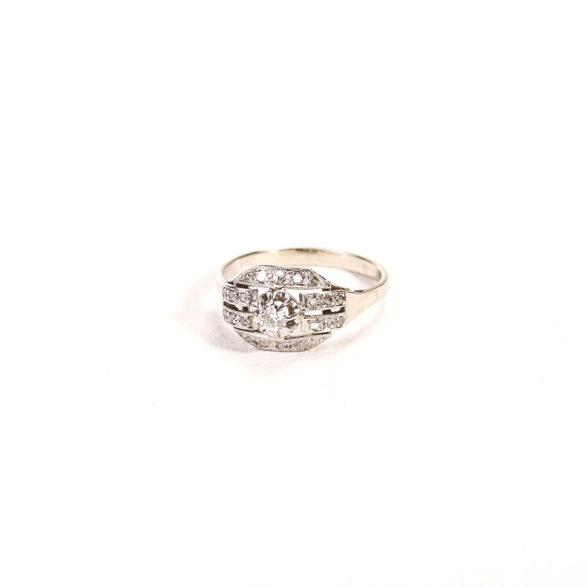 Bague Art Déco octogonale diamants en or et platine - Castafiore
