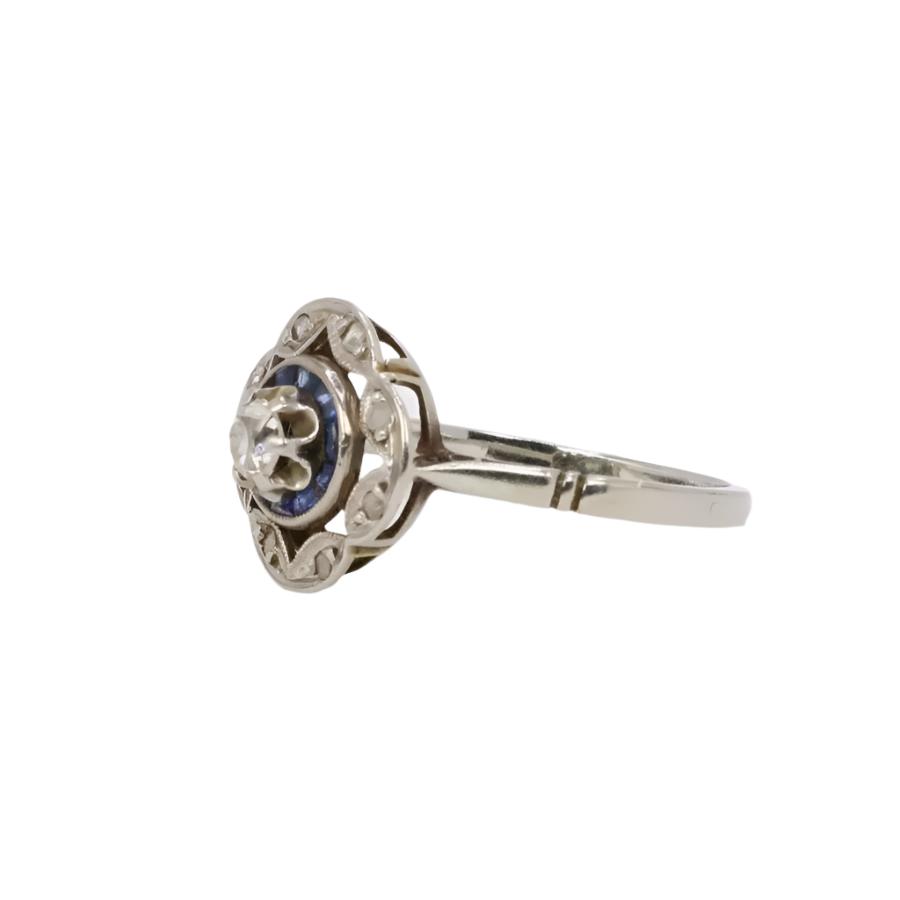 Bague Art Déco or blanc saphirs diamants - Castafiore