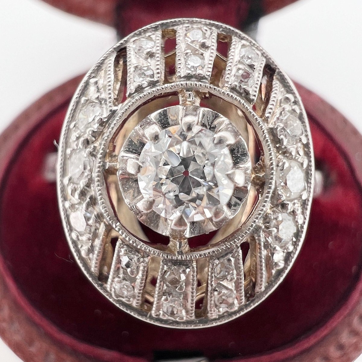 Bague Art Deco Or Platine et Diamants - Castafiore
