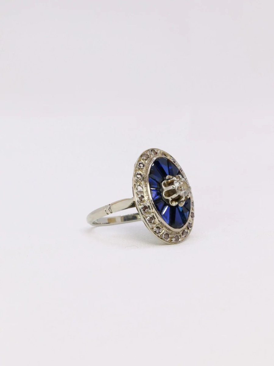 Bague Art Déco ovale saphirs diamants - Castafiore