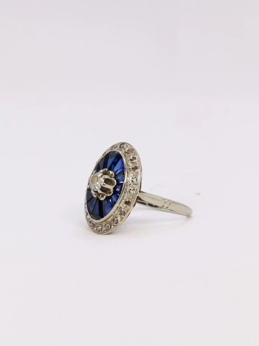 Bague Art Déco ovale saphirs diamants - Castafiore