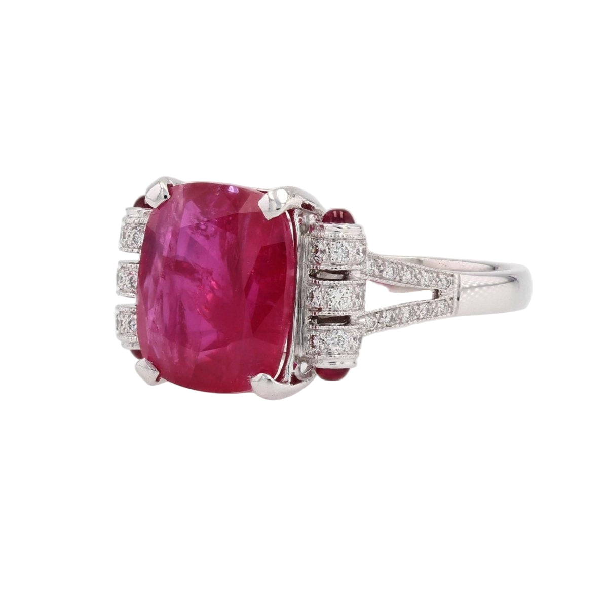 Bague Art Déco rubis et diamants en or blanc - Castafiore