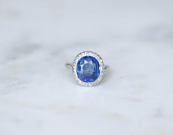 Bague Art Déco Saphir de Ceylan Non Chauffé 4,40 Cts et Diamants - Castafiore