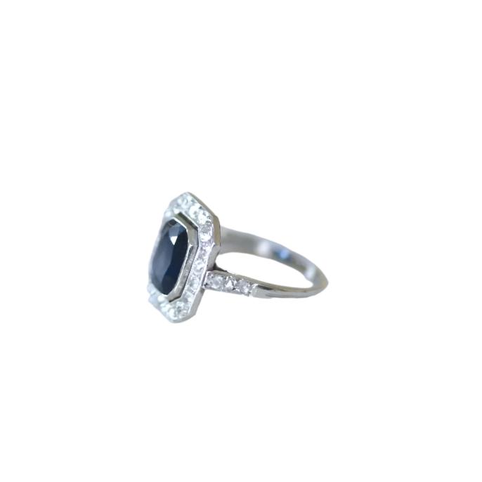 Bague Art Deco Saphir et diamants - Castafiore