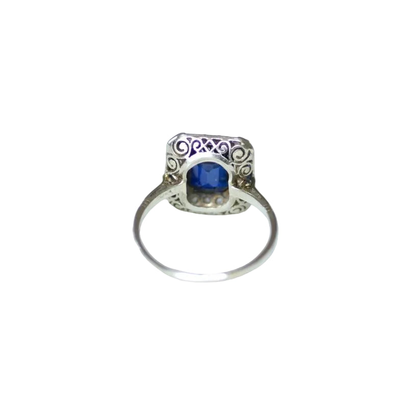 Bague Art Deco Saphir Synthétique Octogonale et Diamants - Castafiore