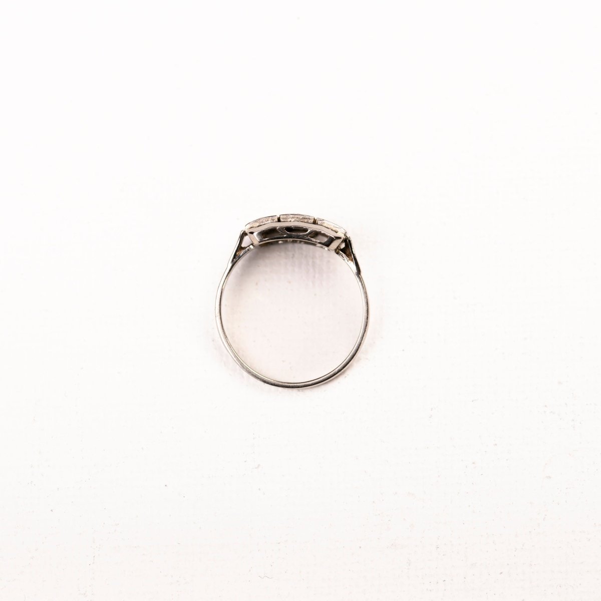Bague Art Déco trilogie diamants or et platine - Castafiore