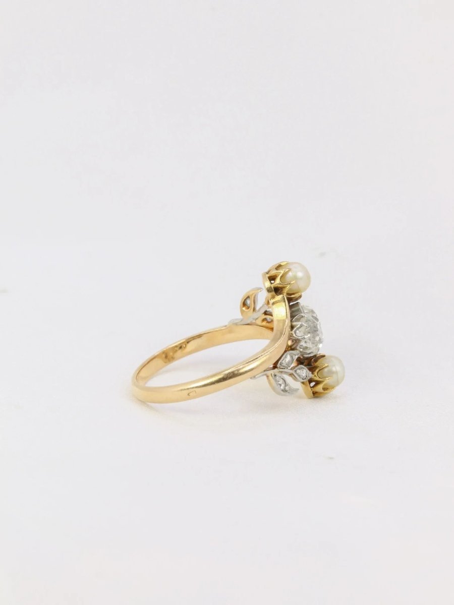 Bague Art Nouveau or diamants taille ancienne perles crème - Castafiore
