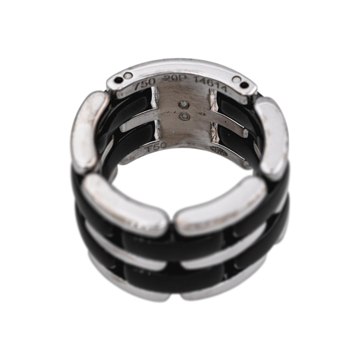 Bague Bandeau CHANEL "Ultra" en or blanc et céramique - Castafiore