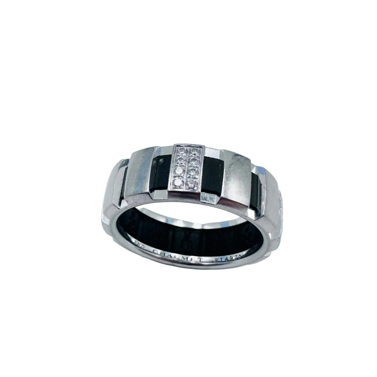 Bague Bandeau CHAUMET "Class One" en or blanc, diamants et caoutchouc - Castafiore