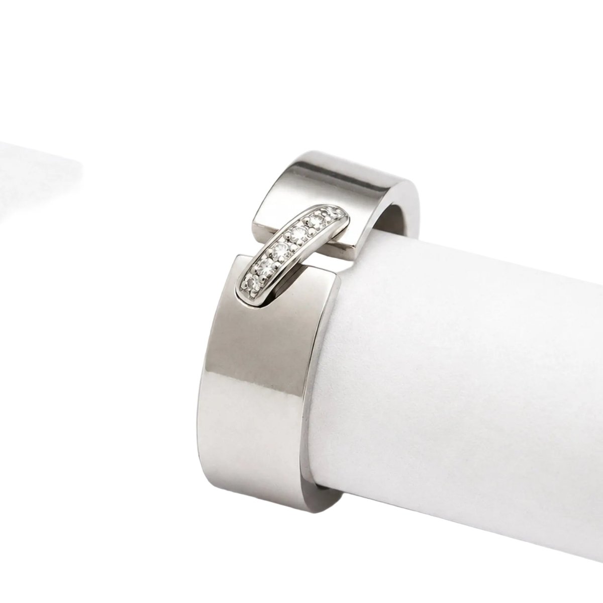 Bague Bandeau CHAUMET "Liens" en or blanc et diamants - Castafiore
