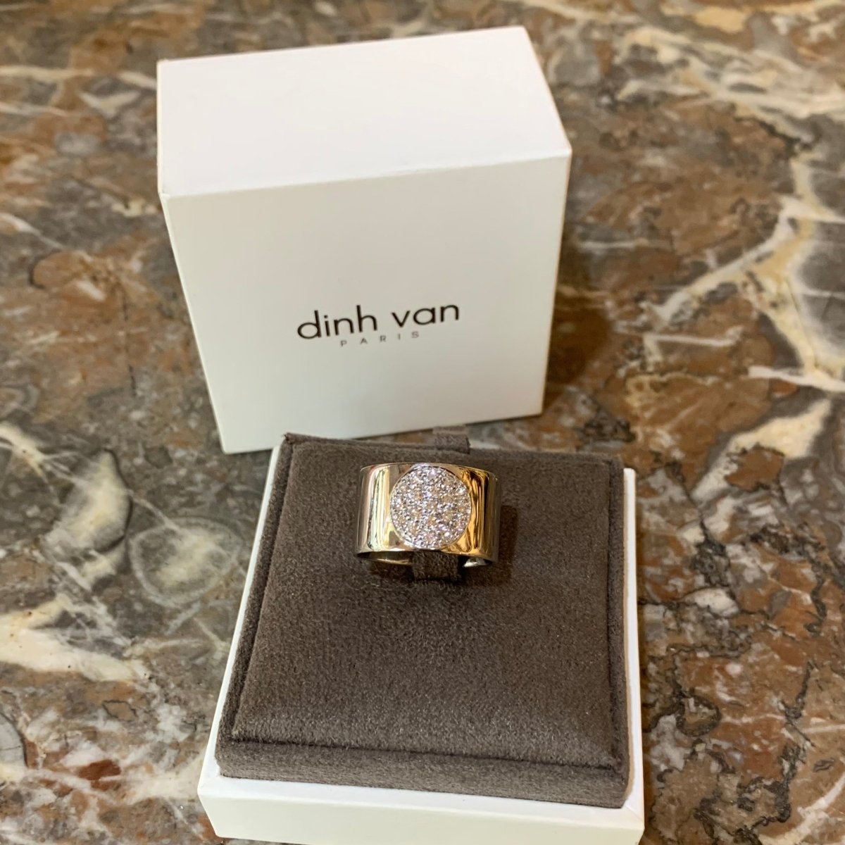 Bague Bandeau DINH VAN "Anthéa" en or blanc et diamants - Castafiore