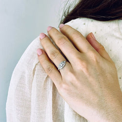 Bague Bandeau en or blanc et diamant - Castafiore