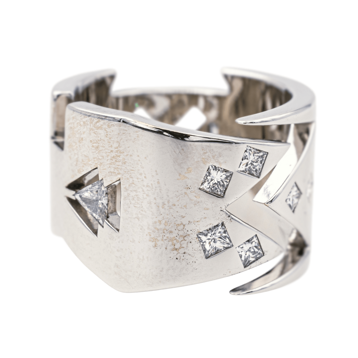 Bague Bandeau en or blanc et diamants - Castafiore