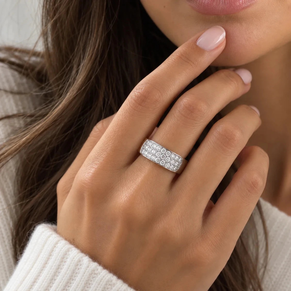Bague Bandeau en or blanc et diamants - Castafiore