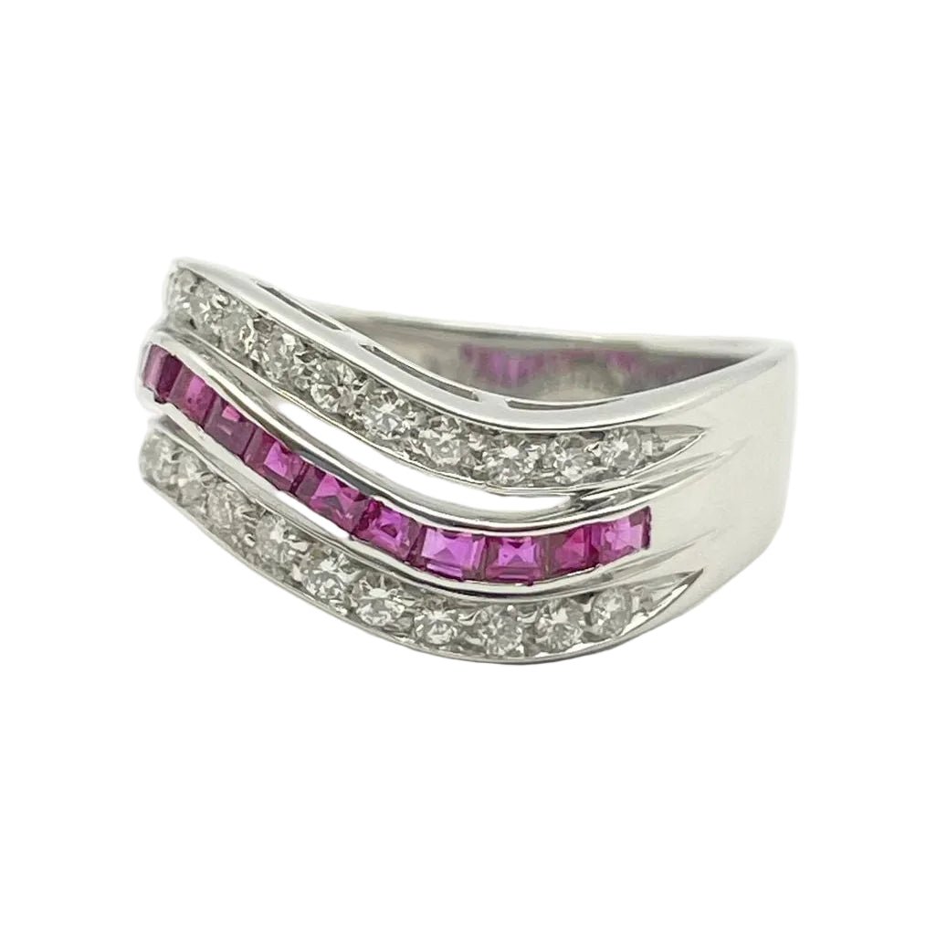Bague Bandeau en or blanc, rubis et diamants - Castafiore