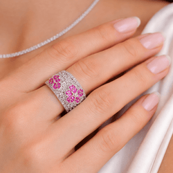 Bague Bandeau en or blanc, rubis et diamants - Castafiore