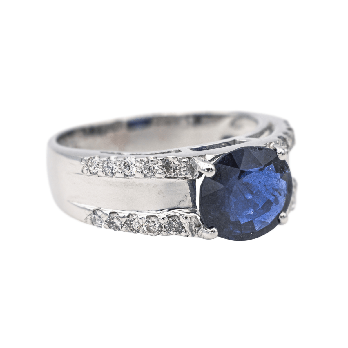 Bague Bandeau en or blanc, saphir et diamants - Castafiore