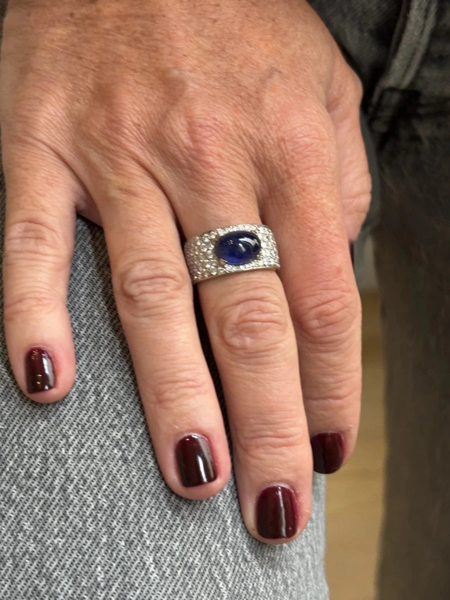 Bague Bandeau en or blanc, saphir et diamants - Castafiore