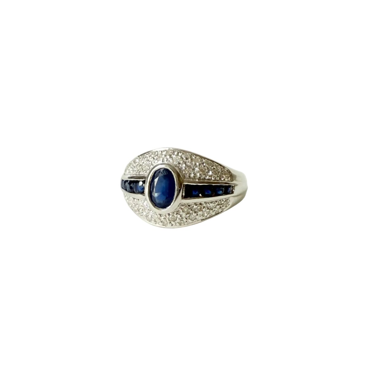 Bague Bandeau en or blanc, saphirs, et diamants - Castafiore