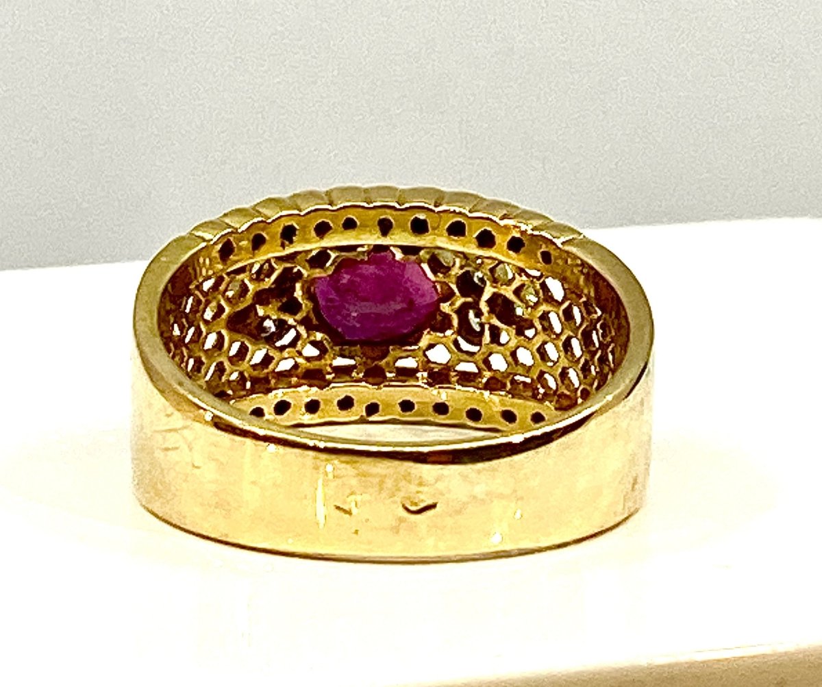 Bague bandeau en or jaune 18 carats en rubis et diamants - Castafiore