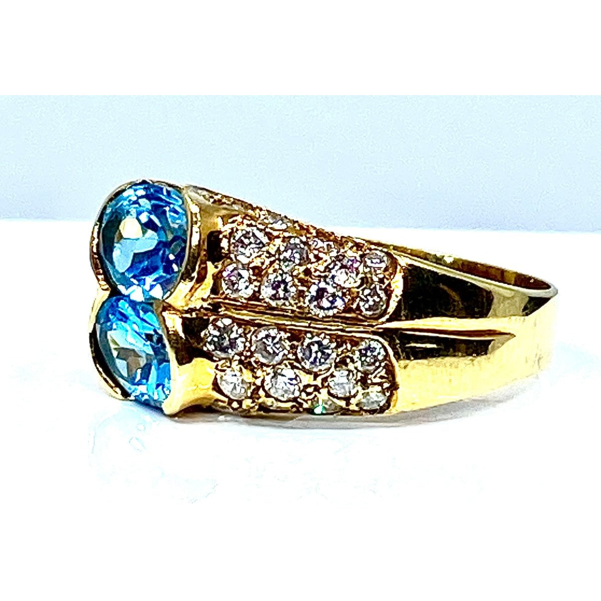 Bague bandeau en or jaune 18 carats,topaze et diamants - Castafiore