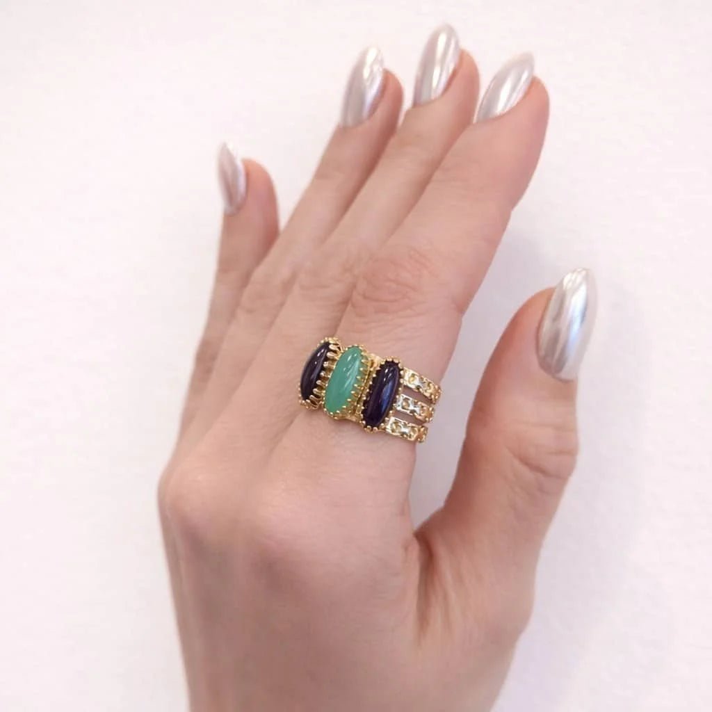 Bague Bandeau en or jaune, calcédoine et grenats - Castafiore