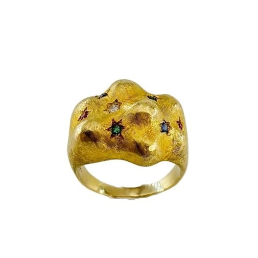 Bague Bandeau en or jaune, émeraudes, rubis, saphirs et diamant - Castafiore