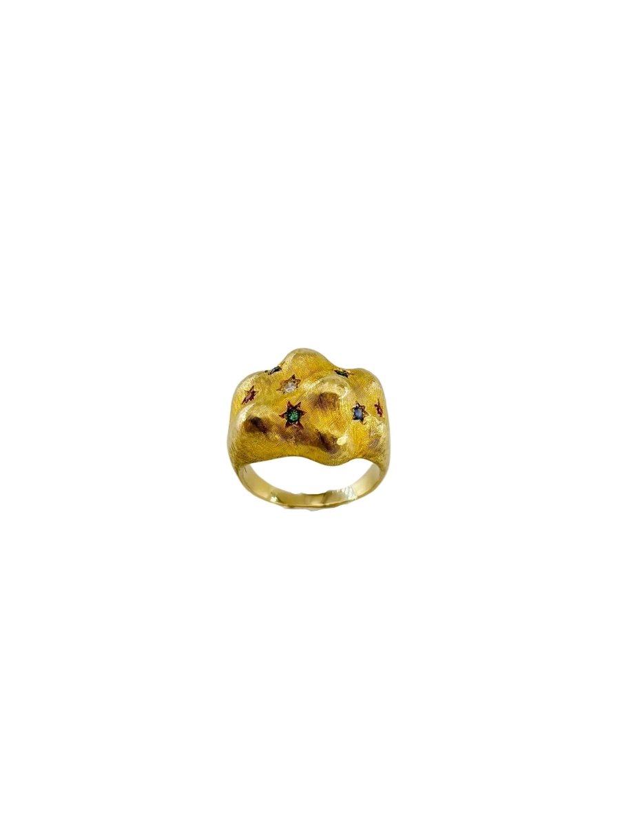 Bague Bandeau en or jaune, émeraudes, rubis, saphirs et diamant - Castafiore