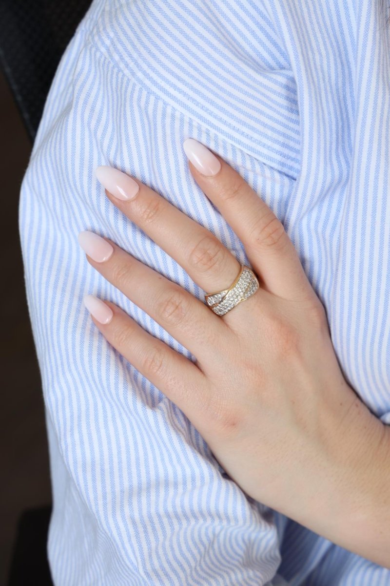 Bague Bandeau en or jaune et diamants - Castafiore