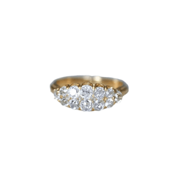 Bague Bandeau en or jaune et diamants - Castafiore