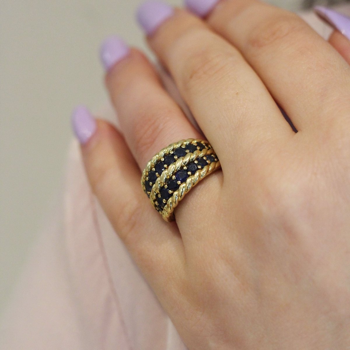 Bague Bandeau en or jaune et saphir - Castafiore