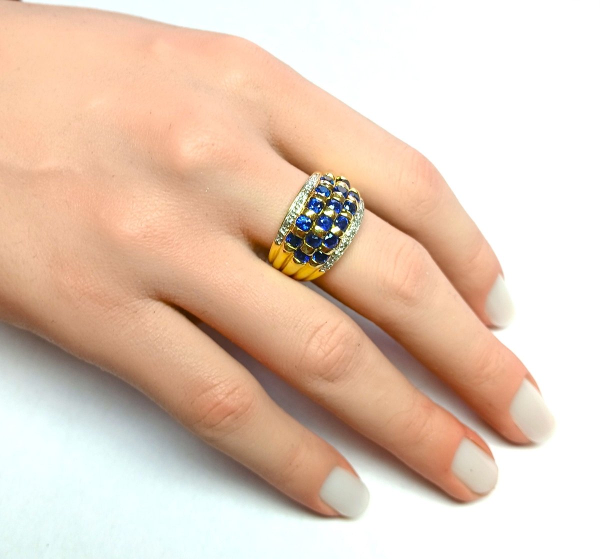 Bague bandeau en or jaune et saphirs - Castafiore