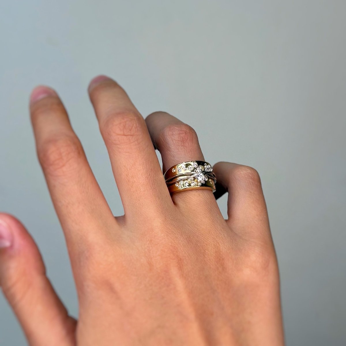 Bague Bandeau en or jaune, or blanc et diamants - Castafiore