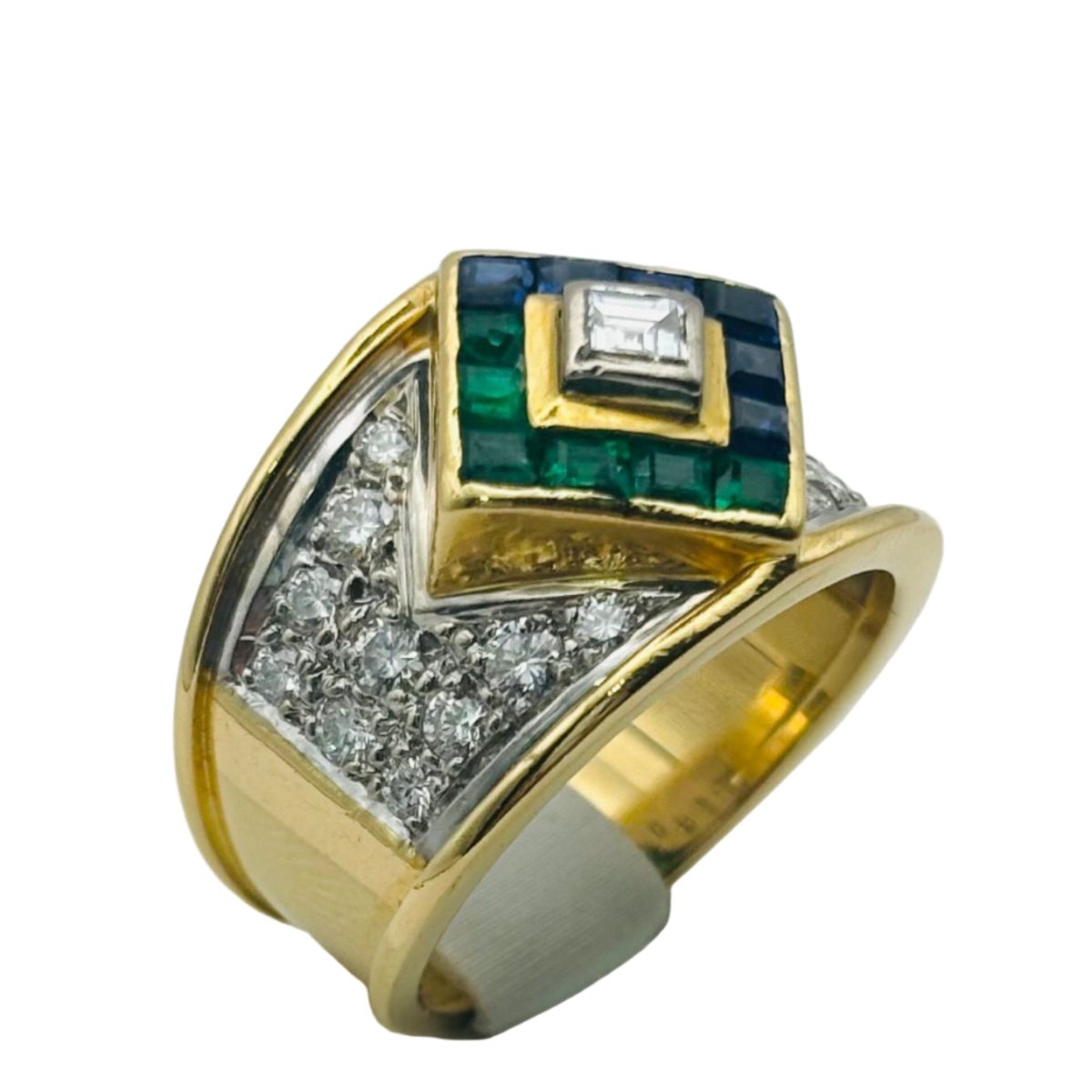 Bague Bandeau en or jaune, or blanc, saphirs, émeraudes et diamants - Castafiore