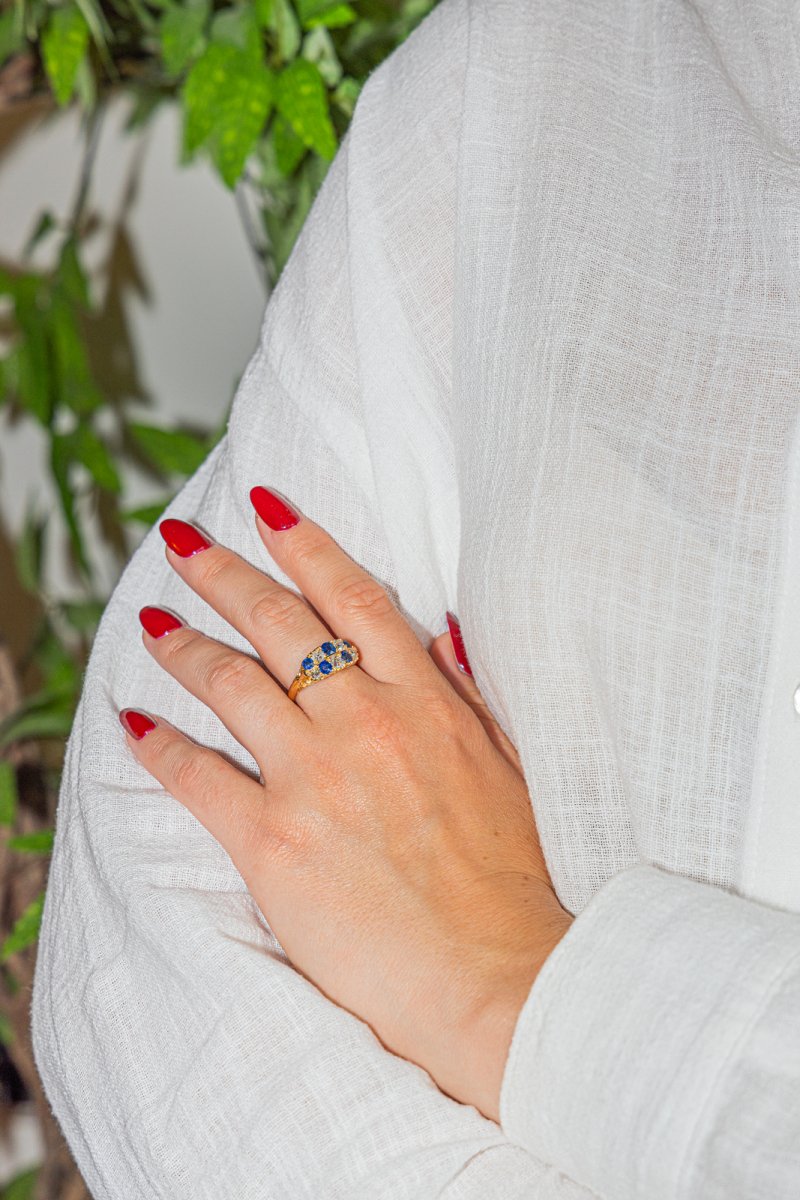 Bague Bandeau en or jaune, saphir et diamant - Castafiore