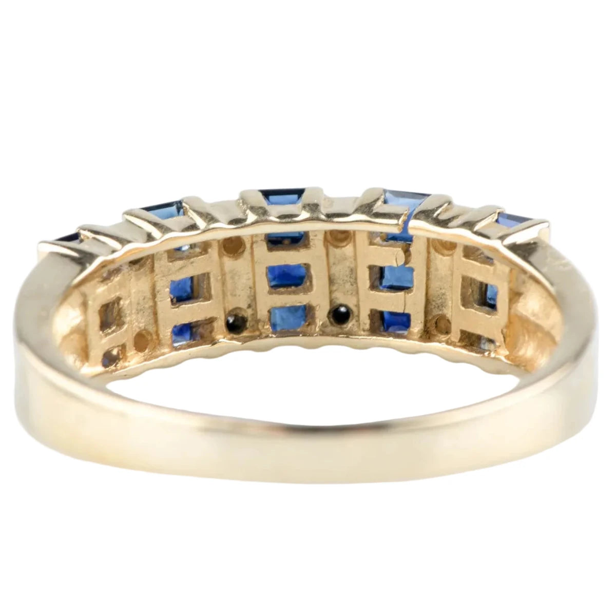 Bague Bandeau en or jaune, saphirs et diamants - Castafiore