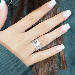 Bague Bandeau INEDT "Op'art" en or blanc et diamants - Castafiore