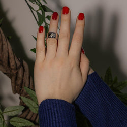 Bague Bandeau MAUBOUSSIN "Étoile Divine" en or blanc et diamants - Castafiore