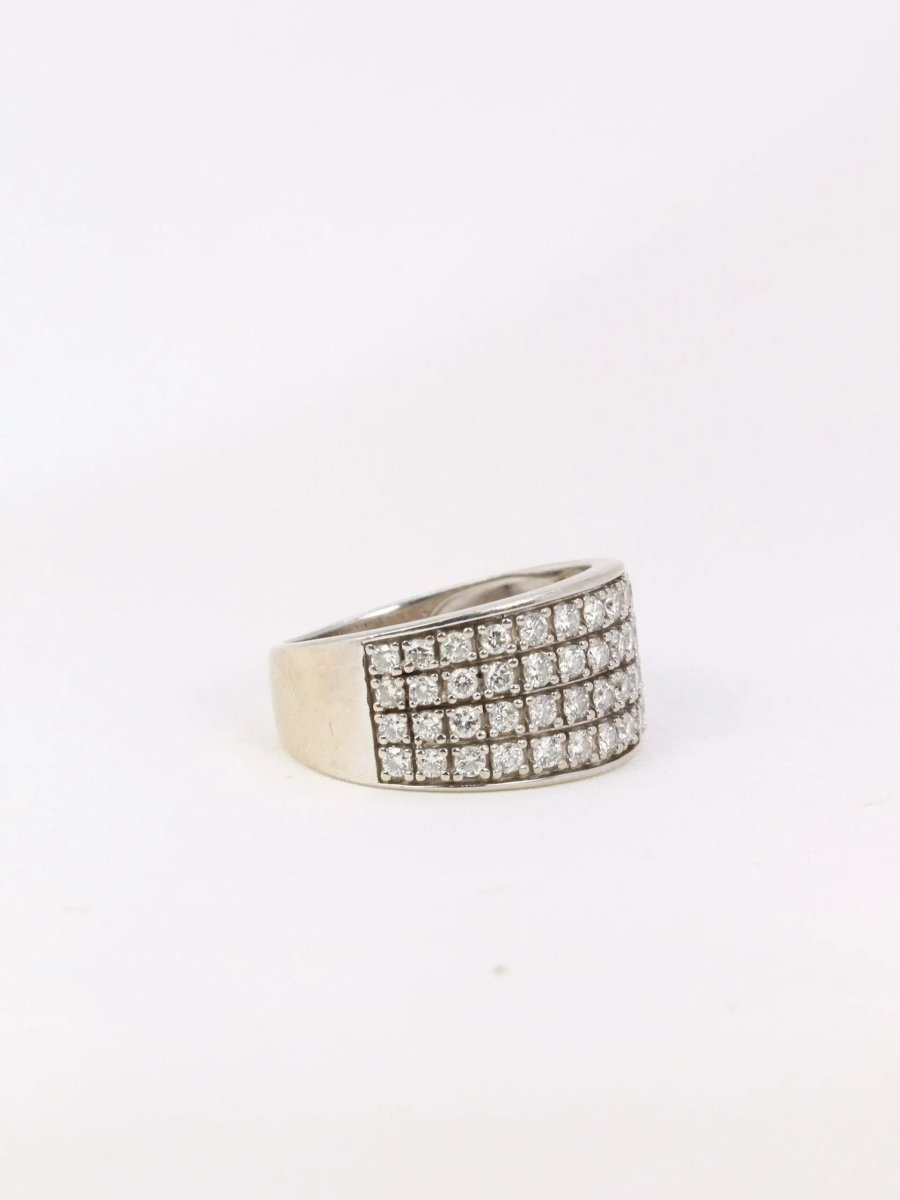 Bague bandeau vintage en or blanc et diamants - Castafiore