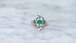 Bague Belle Epoque fleur émeraude et diamant - Castafiore